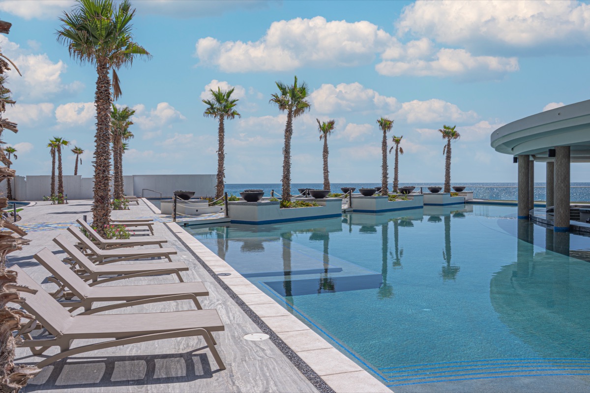 Oceanfront infinity pool at Encantame Soleil